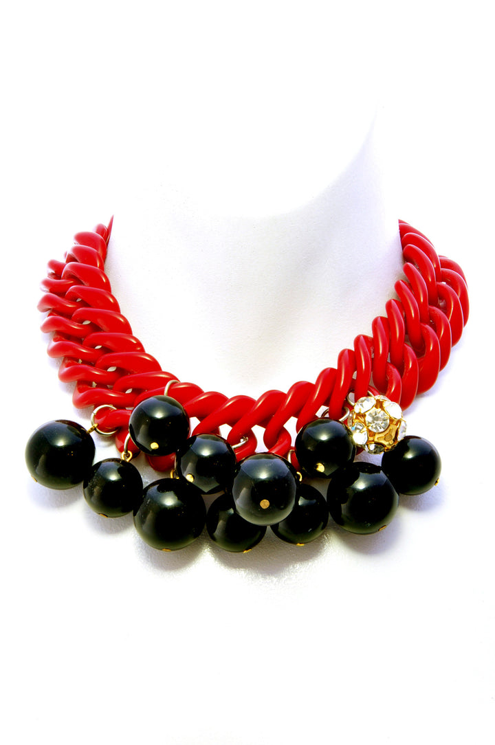 Chunky short bobble necklace.Front