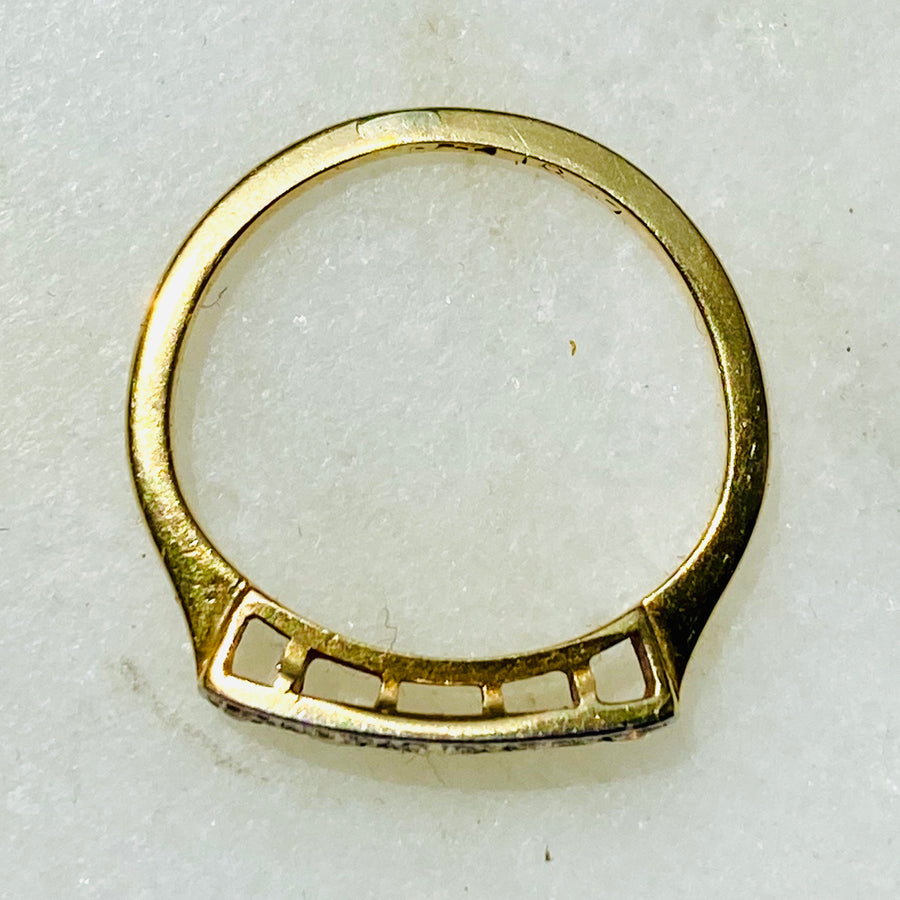 Gold Diamond Antique Ring
