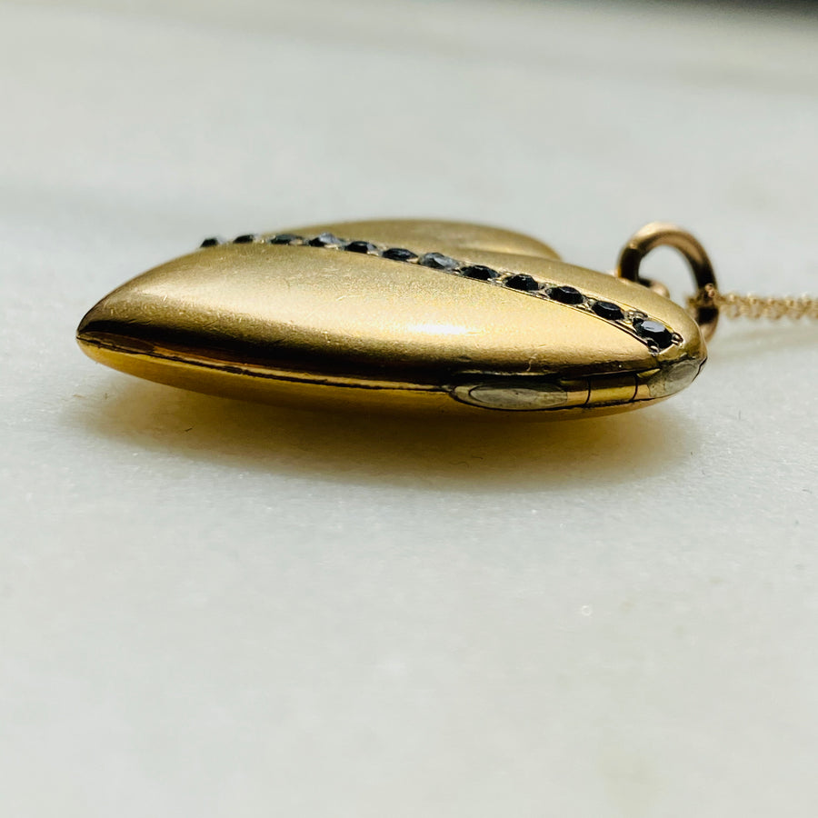 Victorian gold filled heart locket.