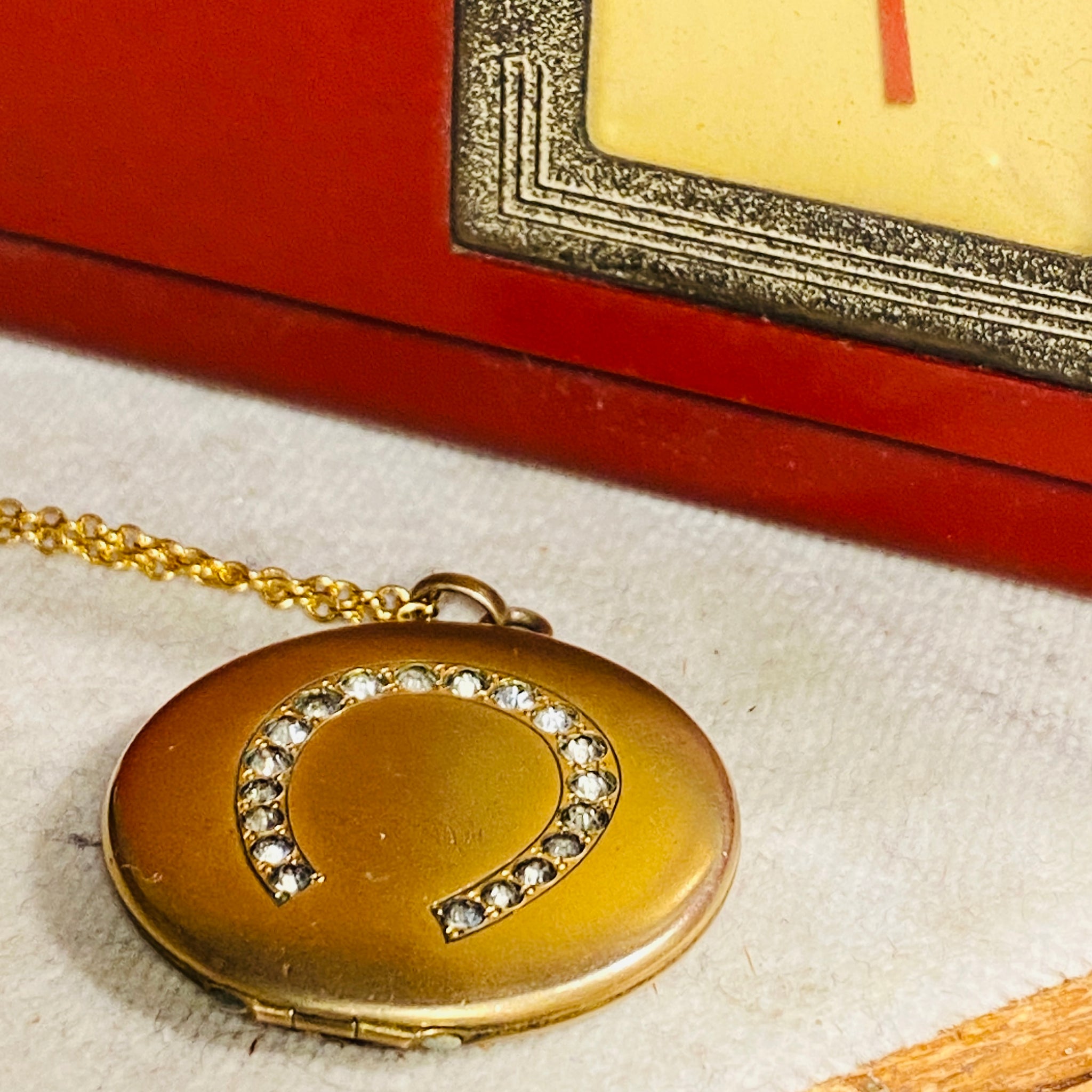Crystal gold pendant online