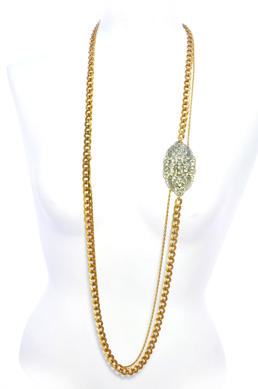 Long thick & thin strand chain necklace with diamante detail.Front